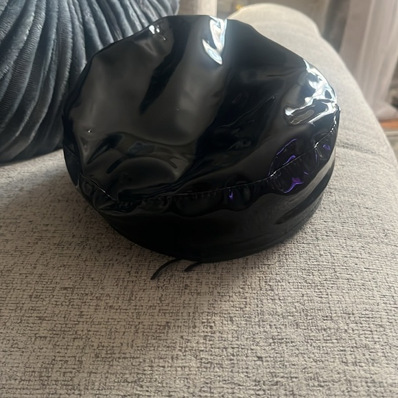 Hat - Picture 2 of 3